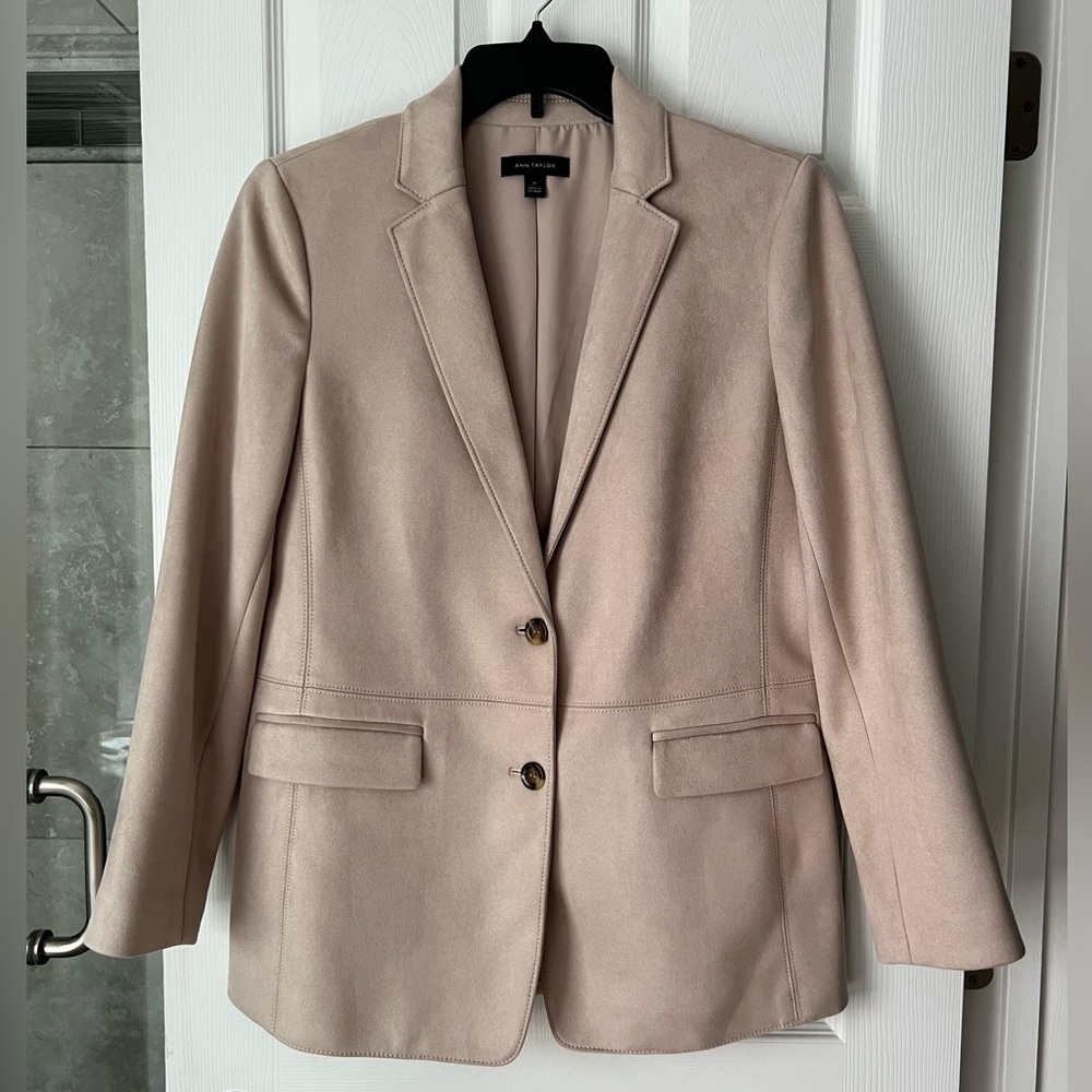 Ann Taylor Blazer/Jacket size 10 Beige faux suede